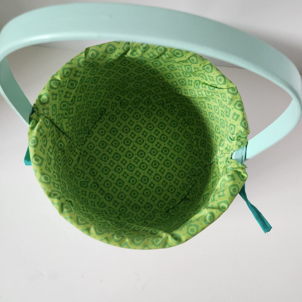 Pastel Blue 9.5" Easter Basket With Handle Green Fabric Liner Spring Deco Basket - Picture 2 of 6